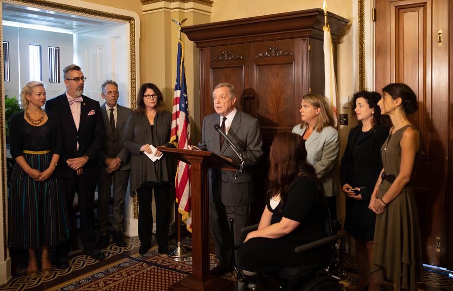 DURBIN, DUCKWORTH ACCEPT LETTER SIGNED BY MORE THAN 1,400 MEN & WOMEN WHO ATTENDED D.C.-AREA SCHOOLS IN SUPPORT OF DR. BLASEY FORD